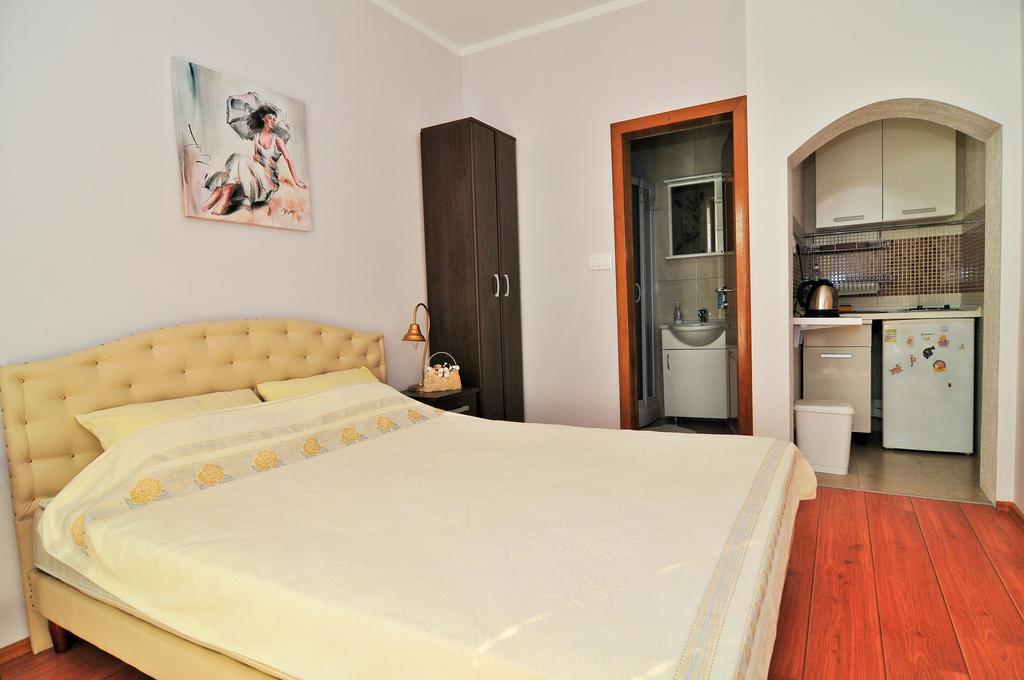 Villa Lastva Apartments Tivat Quarto foto
